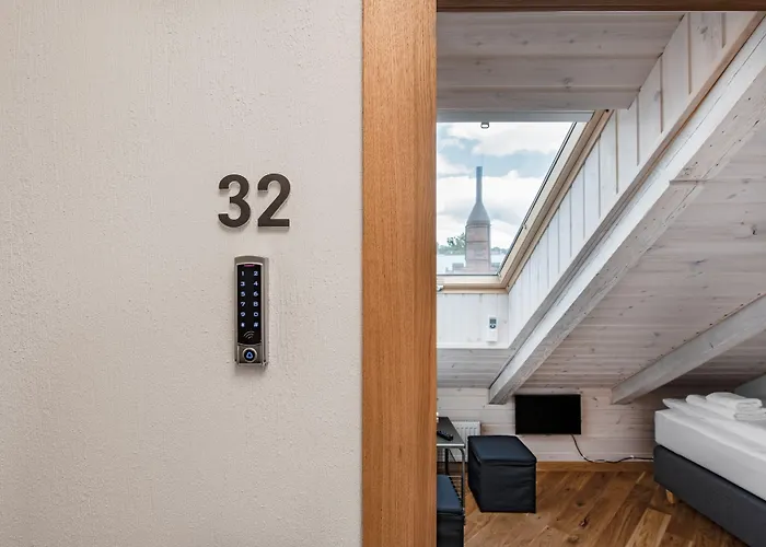 מלון דירות Piano 4*