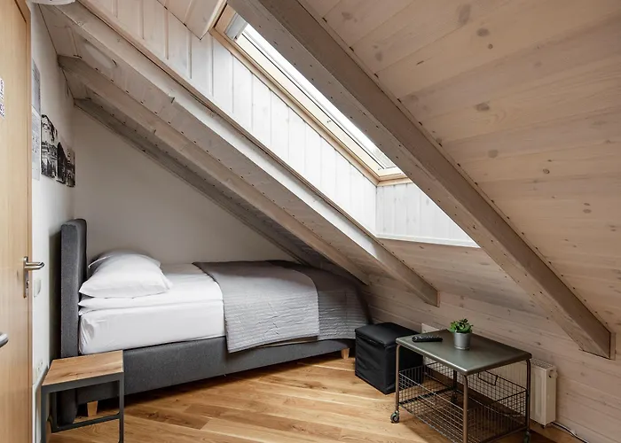 Piano מלון דירות 4*